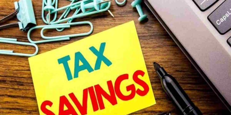 Tax Saving, Income Tax, Financial Year 2024-25, Financial Year 2025-26, Tax Planning, Investment, Tax Deductions, Old Tax Regime, Tax Benefits, Personal Finance, Financial Planning, Deadline, March 31, ELSS ,Equity Linked Saving Scheme, PPF ,Public Provident Fund, SSY ,Sukanya Samriddhi Yojana, NPS ,National Pension System, SCSS ,Senior Citizen Savings Scheme, Mutual Funds, Retirement Planning, Last Minute Tax Saving, Act Now, Deadline Approaching, Maximize Tax Savings, Save Lakhs, Investment Options, Best Investments, Section 80C, Section 80CCD(1B), Wealth Creation, Government Schemes, Interest Rate, Lock-in Period, 2025 Tax Saving,