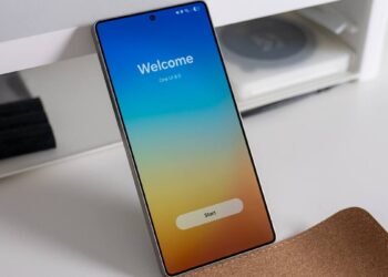Samsung One UI 8, One UI 8 Beta, Samsung Android 16, Galaxy AI, Samsung Foldables, AI-Enhanced Interface, Multimodal AI, Samsung Knox Vault, Auracast, Quick Share, Smarter Reminders, Samsung Beta Program, Galaxy S25, Galaxy S25+, Galaxy S25 Ultra, Mobile AI, Future of Galaxy AI, Android Updates, Samsung Software Update, AI Security Samsung,