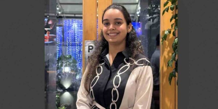 Dt. Pranjal Kumat,Celebrity Dietitian Pranjal Kumat, Celebrity Dietitian Jaipur, Nutritionist Jaipur, Balanced Living Nutrition, Evidence-Based Nutritionist, Dietitian Jaipur, Personalized Diet Plans, Sustainable Nutrition, Healthy Living Jaipur, Clinical Dietitian, Lifestyle Coaching Jaipur, Weight Management Jaipur, Diabetes Dietitian Jaipur, Cardiovascular Dietitian Jaipur, Gastrointestinal Dietitian Jaipur, Nutrition Counseling Jaipur, FICCI FRAC Labs, IIS University Nutrition Alumni, Best Dietitian Jaipur , Celebrity nutritionist for balanced living in Jaipur, Evidence-based diet plans by Pranjal Kumat, Personalized nutrition advice Jaipur, Dietitian specializing in lifestyle diseases Jaipur, How to achieve healthy living with a Jaipur nutritionist, Dt. Pranjal Kumat nutrition expert, Sustainable weight loss dietitian Jaipur, Jaipur Dietitian, Rajasthan Nutritionist, Pranjal Kumat Diet, Dt Pranjal Kumat Nutrition,