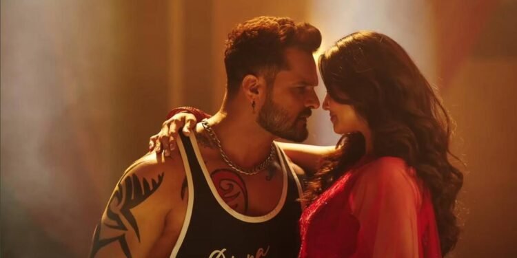 Khesari Lal Yadav and Daisy Shah's Song “Nathuniya 2” Goes Viral Right After Release