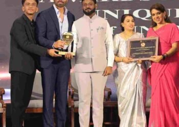 Med-Tech platform, healthcare professionals, medical e-commerce India, nursing education, allied healthcare, medical journals, UNIQUELYMED.IN, Ramakant Gaikwad, medical supplies, academic resources,