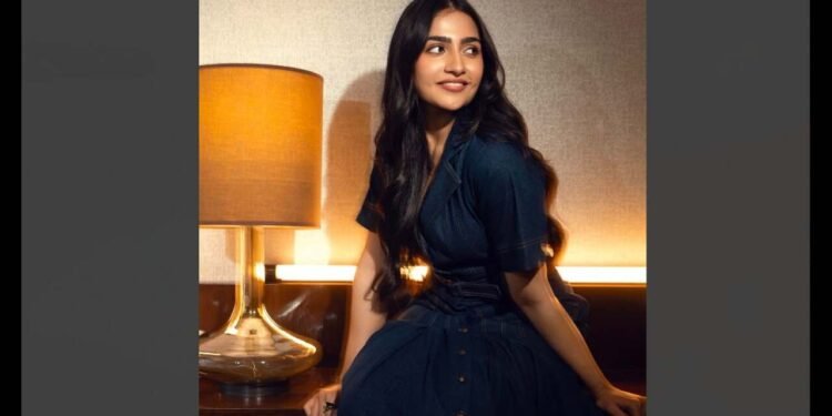 Rukmini Vasanth Finishes Dubbing for 'Kantara: Chapter 1' 1 Rukmini Vasanth, Kantara: Chapter 1, Rishab Shetty, Kanakavathi, dubbing complete, Indian cinema, movie news