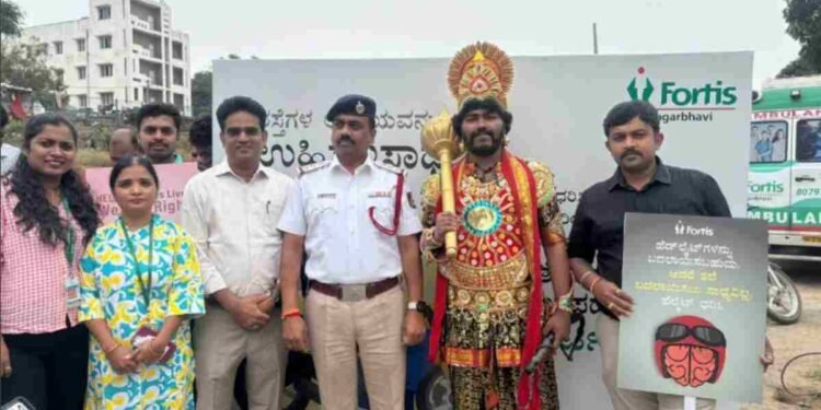 Fortis helmet safety drive, road safety campaign India, Fortis Healthcare initiative, traffic police partnership, helmet distribution India, Fortis Hai Na campaign,Fortis Hospital