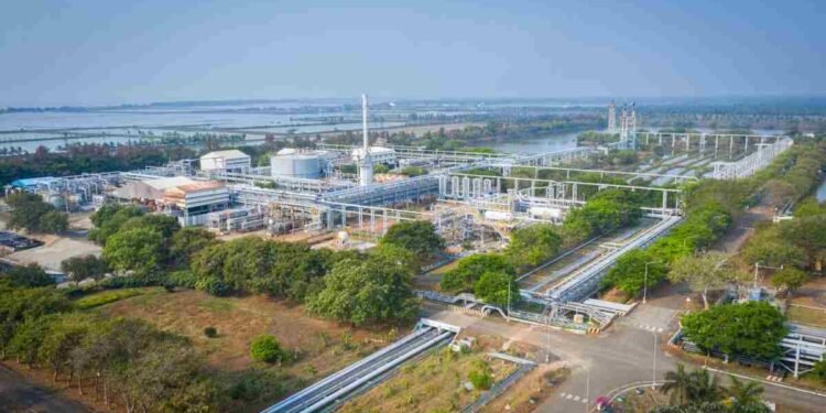 Cairn Oil & Gas OGMP 2.0, UNEP Gold Standard Pathway, methane emissions reduction India, Vedanta sustainability news, zero routine flaring, methane reporting standards, IMEO UNEP, energy decarbonisation India, oil and gas climate commitments