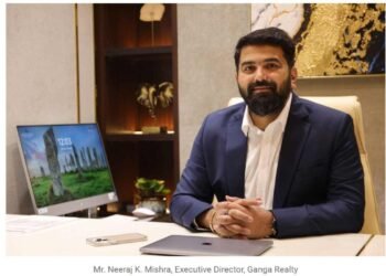 Gurugram luxury real estate, Dwarka Expressway property market, smart homes Gurugram, luxury housing India, Gurugram real estate trends, premium residential projects NCR