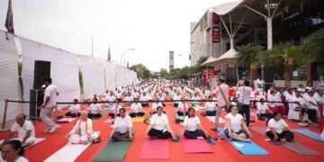 International Yoga Day Ghaziabad, KW Delhi 6 Mall events, Raj Nagar Extension, Yoga Day celebration, local events in Ghaziabad
