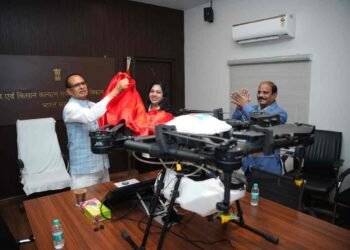 NIKA2 drone, AkinAnalytics, Janaki Pulaparthi, Shivraj Singh Chouhan, agricultural drone, AgriTech India, women-led startups, DeepTech, Kisan Medium Drone, Naari Shakti