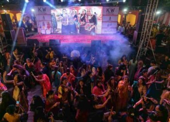 Navratri Mahotsava and Ramleela Manchan 2026 at Swarn Jayanti Park in Indirapuram, Ghaziabad, presented by KW Group.