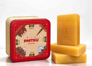 Phitku, Phitku Body Deo Bar, Phitku product launch, body deodorant bar, full body odour control, body odour protection, Phitkari deodorant, potassium alum personal care, alum-based deodorant, 24-hour odour protection, body care products India, personal care brand India, unisex deodorant bar, body acne care, niacinamide body care, Salicylic Acid body care, Indian beauty brands, skincare product launch.